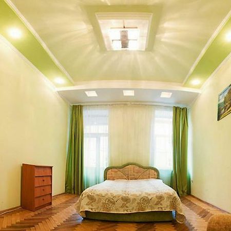 Квартира В Центрі Подобово У Львові На Замарстинівській 10 Exterior foto